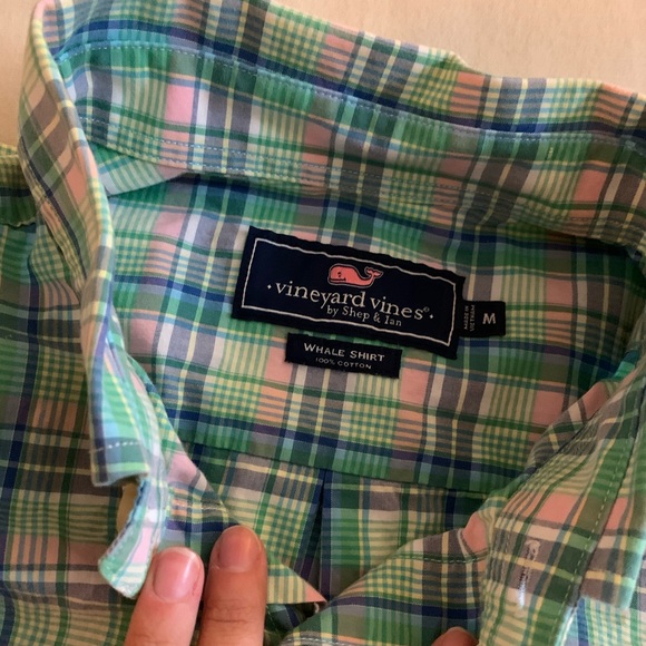 Vineyard Vines Classic Fit Whale Button Down Shirt - Picture 2 of 2
